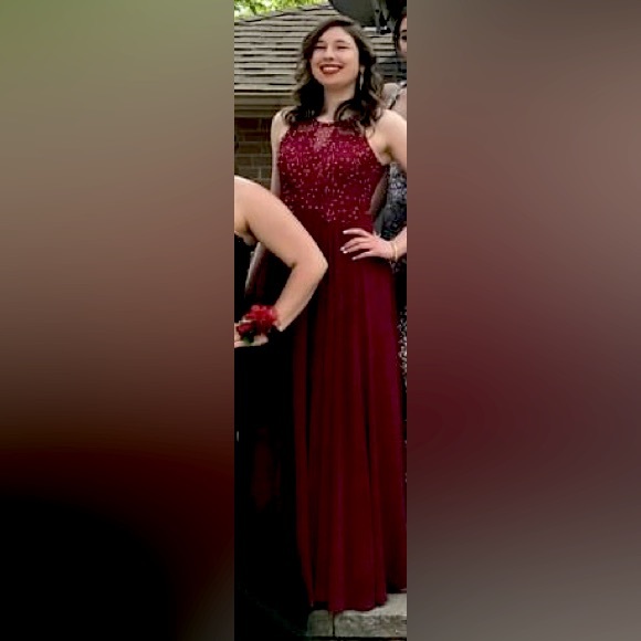 Red Prom Dress - Picture 3 of 8